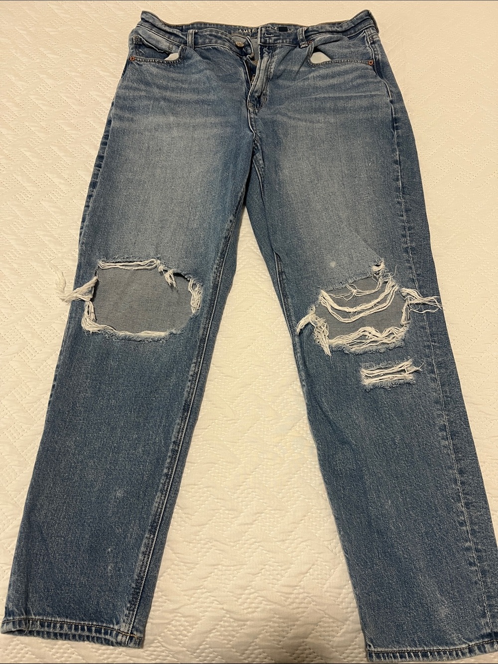 American Eagle Outfitters Distressed Blue Boyfriend Jeans